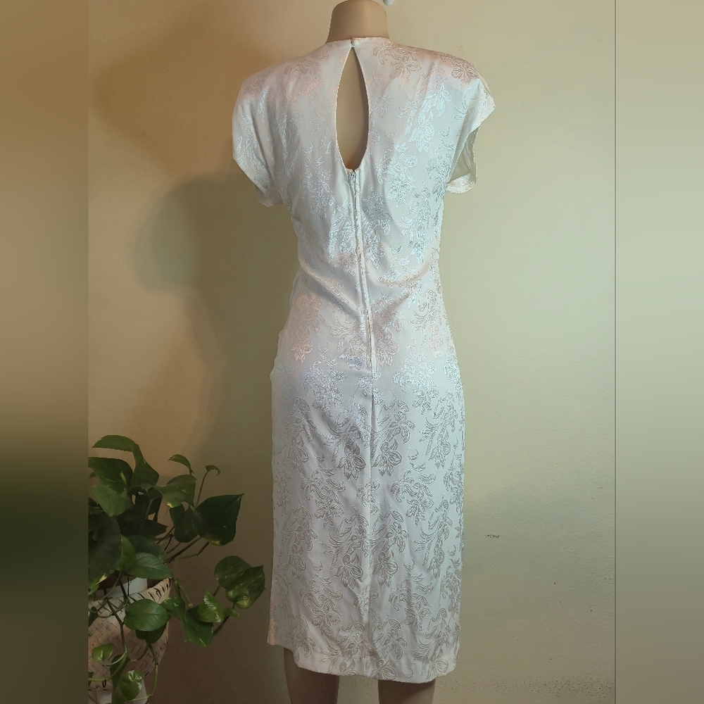 Chic White Patterned Midi Dress - image 2